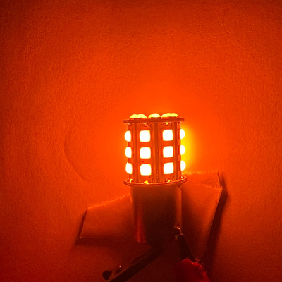 Długotrwałe białe sygnały skrętowe LED dla samochodów 12V Aluminiowy stop Biały Żółty Czerwony 3030 33SMD
